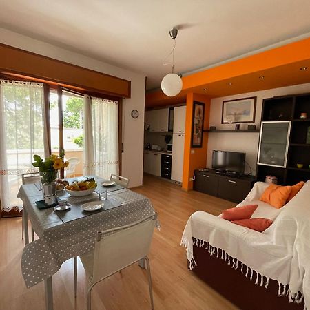 Nico'S Apartment Peschiera del Garda Bagian luar foto